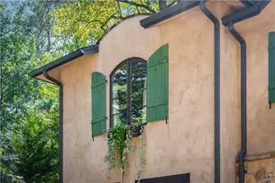 3118 W Roxboro Rd NE, Atlanta, GA 30324 - Photo 9