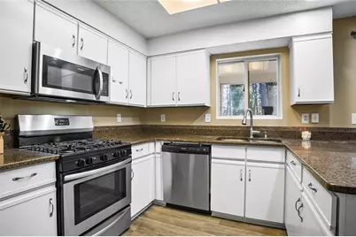 32 Springhedge Court, Smyrna, GA 30080 - Photo 7