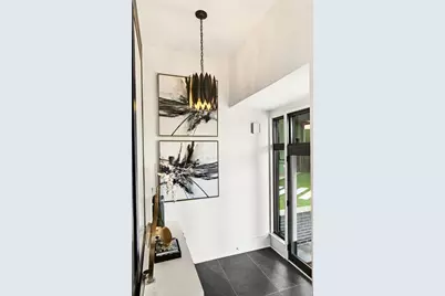 345 Pinecrest Road NE, Atlanta, GA 30342 - Photo 9