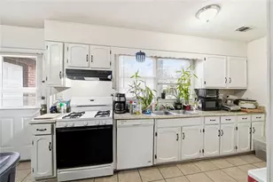 2129 Golfview Dr SE, Conyers, GA 30013 - Photo 11