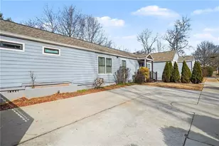 1690 Ware Ave, East Point, GA 30344 - Photo 25