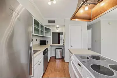 3085 Colonial Way #H, Atlanta, GA 30341 - Photo 9