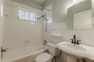 2852 Kimmeridge Dr, East Point, GA 30344 - Photo 31