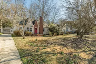 2852 Kimmeridge Dr, East Point, GA 30344 - Photo 3