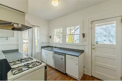 2852 Kimmeridge Drive, East Point, GA 30344 - Photo 15