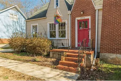 2852 Kimmeridge Drive, East Point, GA 30344 - Photo 5