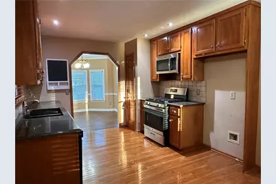 6055 Golden Landing, Canton, GA 30114 - Photo 9