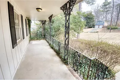 3742 Fox Glen Court NE, Brookhaven, GA 30319 - Photo 5