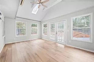 4947 Castlewood Dr SW, Lilburn, GA 30047 - Photo 21