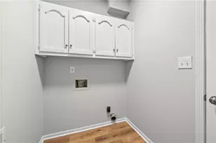 4947 Castlewood Dr SW, Lilburn, GA 30047 - Photo 47