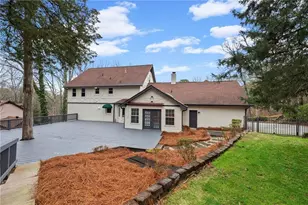 4947 Castlewood Dr SW, Lilburn, GA 30047 - Photo 53