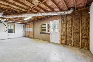 4947 Castlewood Dr SW, Lilburn, GA 30047 - Photo 51