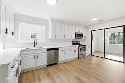 5001 Hickory Oak Court, Stone Mountain, GA 30088 - Photo 5