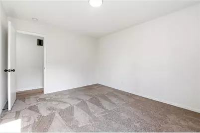 5001 Hickory Oak Court, Stone Mountain, GA 30088 - Photo 17