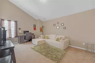 642 Lakes Cir, Lithonia, GA 30058 - Photo 23