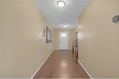 642 Lakes Circle, Lithonia, GA 30058 - Photo 5