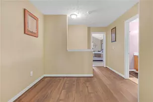 642 Lakes Cir, Lithonia, GA 30058 - Photo 21