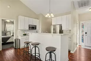 310 Turtle Pointe Dr, Carrollton, GA 30116 - Photo 11