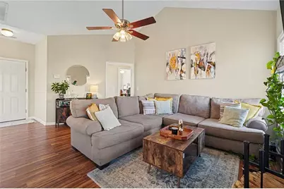 310 Turtle Pointe Drive, Carrollton, GA 30116 - Photo 5