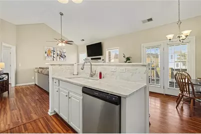 310 Turtle Pointe Drive, Carrollton, GA 30116 - Photo 9