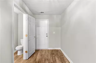 1907 Manhattan Pkwy, Decatur, GA 30035 - Photo 5