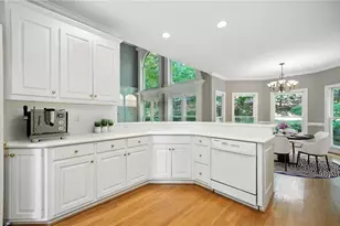 3770 Newport Bay Dr, Alpharetta, GA 30005 - Photo 13