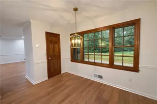 807 Oak Bridge Ln, Fayetteville, GA 30214 - Photo 11