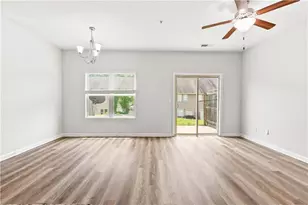 1931 Old Dogwood, Jonesboro, GA 30238 - Photo 11