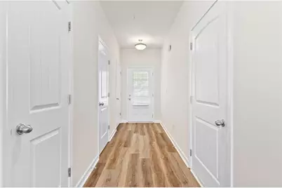 1931 Old Dogwood, Jonesboro, GA 30238 - Photo 3