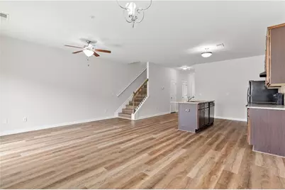 1931 Old Dogwood, Jonesboro, GA 30238 - Photo 7