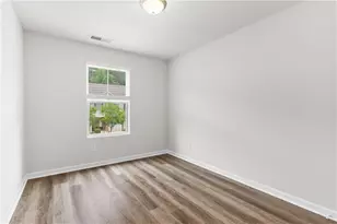 1931 Old Dogwood, Jonesboro, GA 30238 - Photo 17