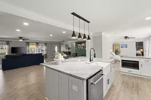 146 Lancelot Way, Lawrenceville, GA 30046 - Photo 11