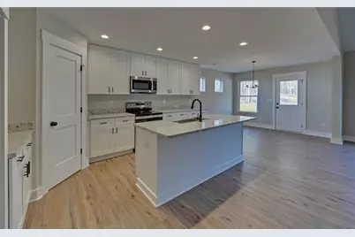 310 Park Place Drive, Lavonia, GA 30553 - Photo 11