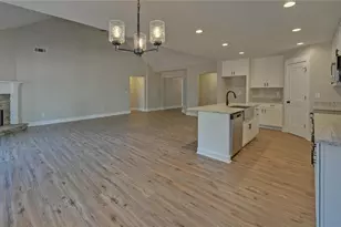 310 Park Pl Dr, Lavonia, GA 30553 - Photo 15