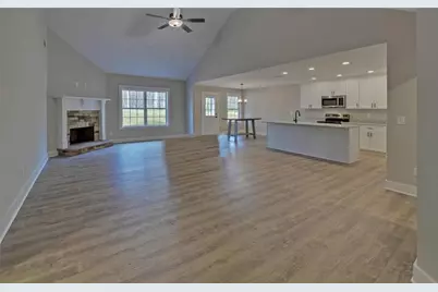 346 Park Place Drive, Lavonia, GA 30553 - Photo 9
