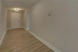 346 Park Pl Dr, Lavonia, GA 30553 - Photo 5