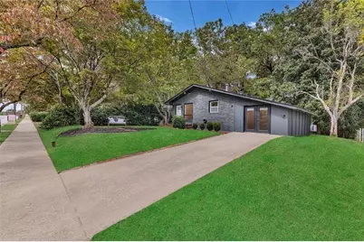 1265 Calhoun Avenue, East Point, GA 30344 - Photo 3