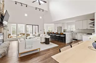 110 Lake Top Ct, Roswell, GA 30076 - Photo 11