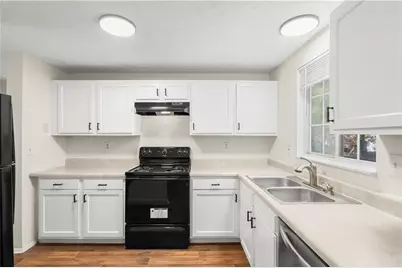 2116 Scarbrough Road, Stone Mountain, GA 30088 - Photo 7