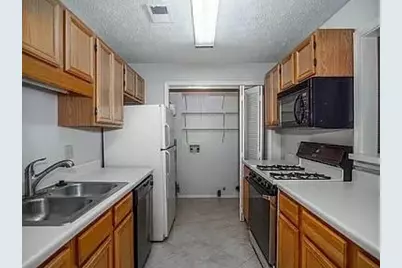 510 Berkeley Woods Drive, Duluth, GA 30096 - Photo 3