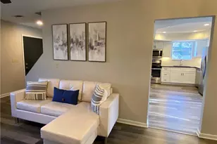 2675 Wildflower Ln, Snellville, GA 30039 - Photo 11