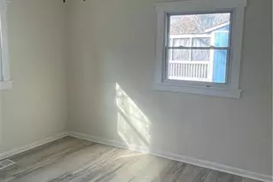 2298 Swallow Cir SE, Atlanta, GA 30315 - Photo 7