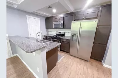 2637 Twin Oaks Drive SW #B, Marietta, GA 30064 - Photo 5