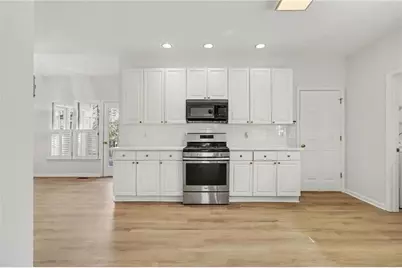 5085 Chapel Lake Circle, Douglasville, GA 30135 - Photo 9