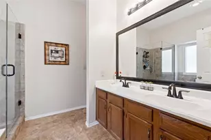 10600 Willow Meadow Cir, Johns Creek, GA 30022 - Photo 9