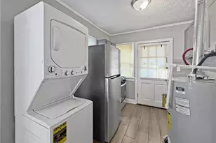 109 Vine St SW, Atlanta, GA 30314 - Photo 9