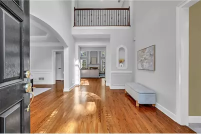 5640 Overlook Bluff, Johns Creek, GA 30097 - Photo 9