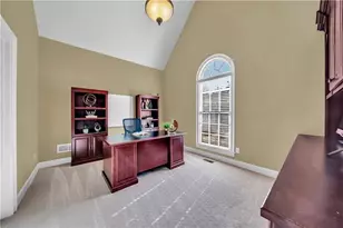 5640 Overlook Bluff, Johns Creek, GA 30097 - Photo 11