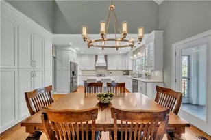 5640 Overlook Bluff, Johns Creek, GA 30097 - Photo 21