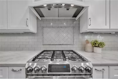 5640 Overlook Bluff, Johns Creek, GA 30097 - Photo 31